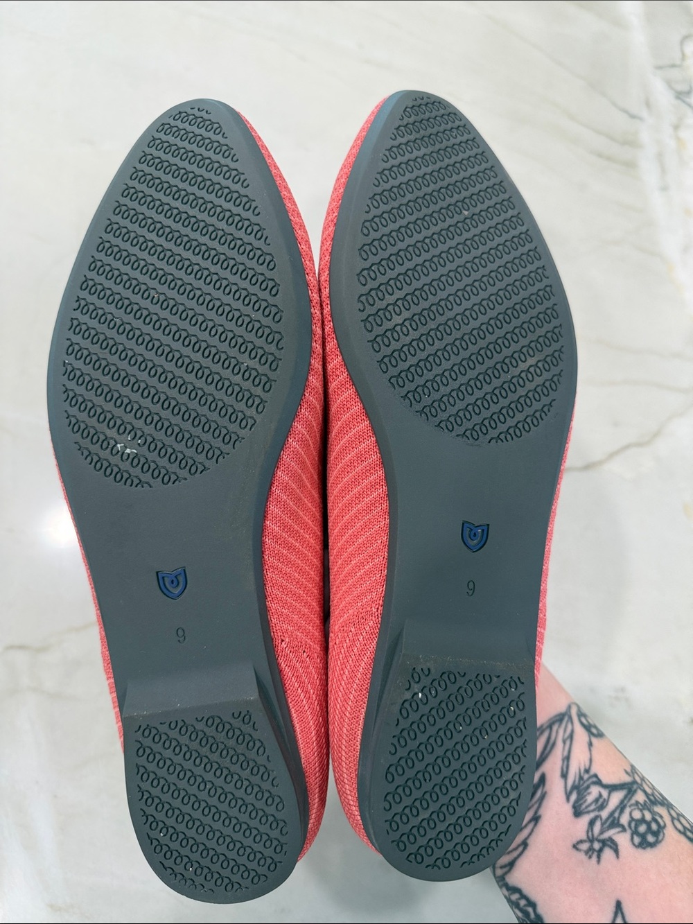 Rothy's Coral Knit Slip-On Flats with Blue Trim size 9 NEW WITHOUT BOX - Picture 3 of 5